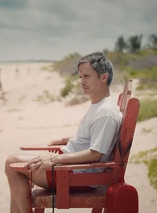 Un homme à la mer