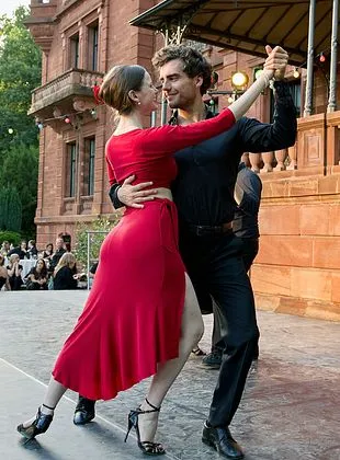 Toute la vérité : Dernière danse